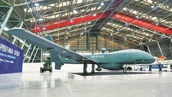 韩国展示首款战略级无人机