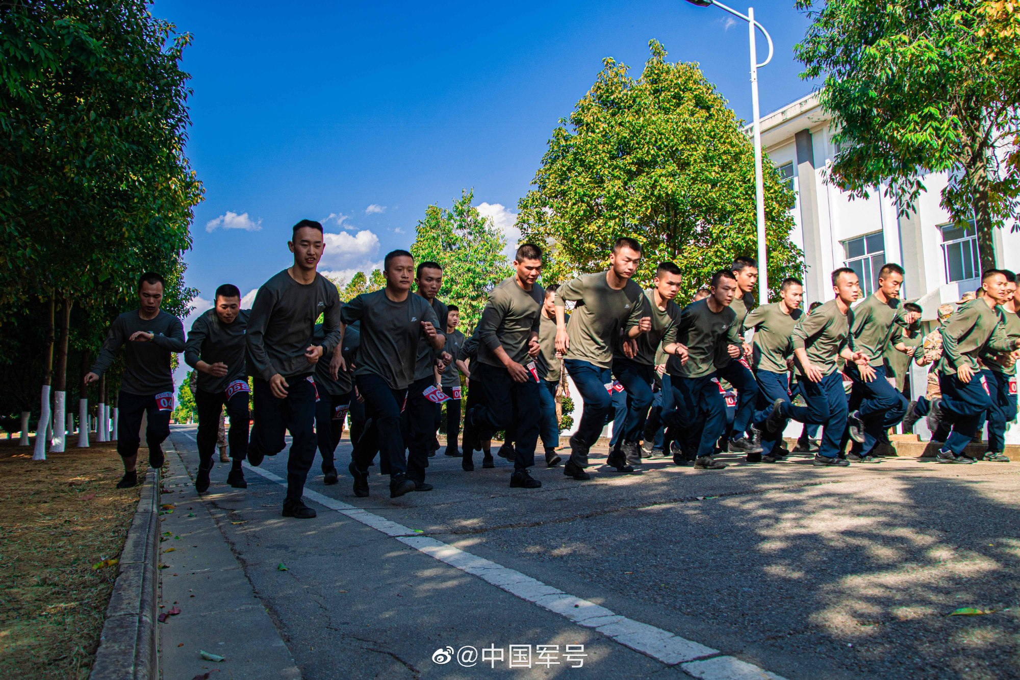 198428697e1c74905a573b9a0f0195e7_008rKb6ply1hbmty8nq3nj34mo334npe.jpg 198428697e1c74905a573b9a0f0195e7_008rKb6ply1hbmty8nq3nj34mo334npe.jpg