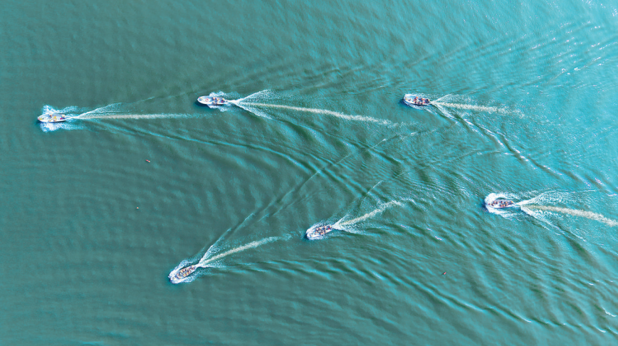 陆军某旅开展冲锋舟操作训练