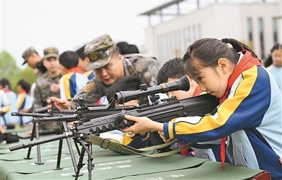 合肥：全民国家安全教育日宣传活动进校园