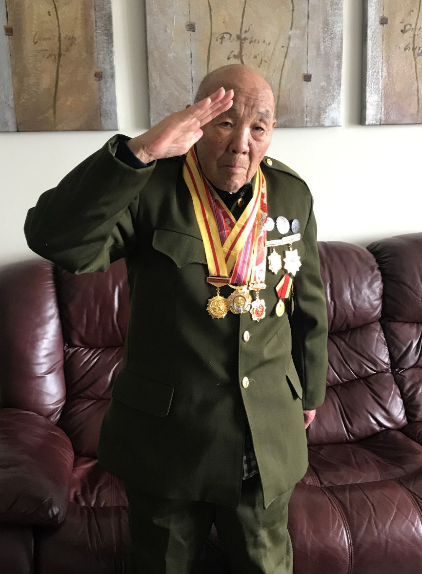 95岁安徽籍抗战老兵走了，留下三枚特殊的“军功章”